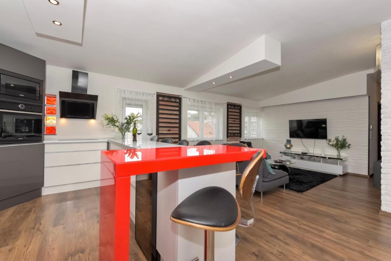 Nightingale Luxury Apartment Budapest Eksteriør billede