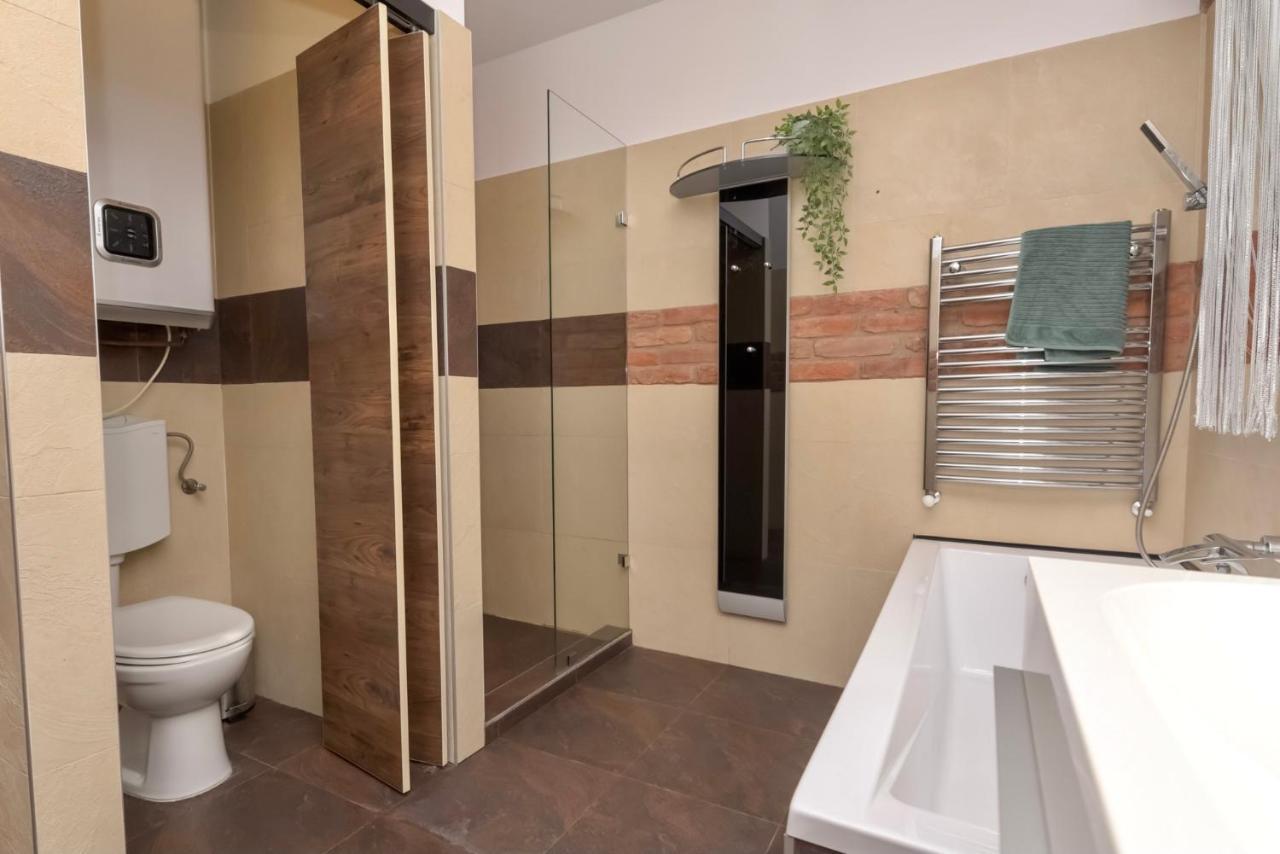 Nightingale Luxury Apartment Budapest Eksteriør billede