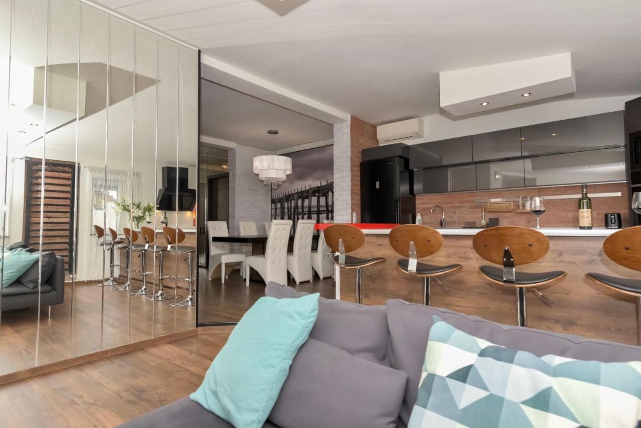 Nightingale Luxury Apartment Budapest Eksteriør billede