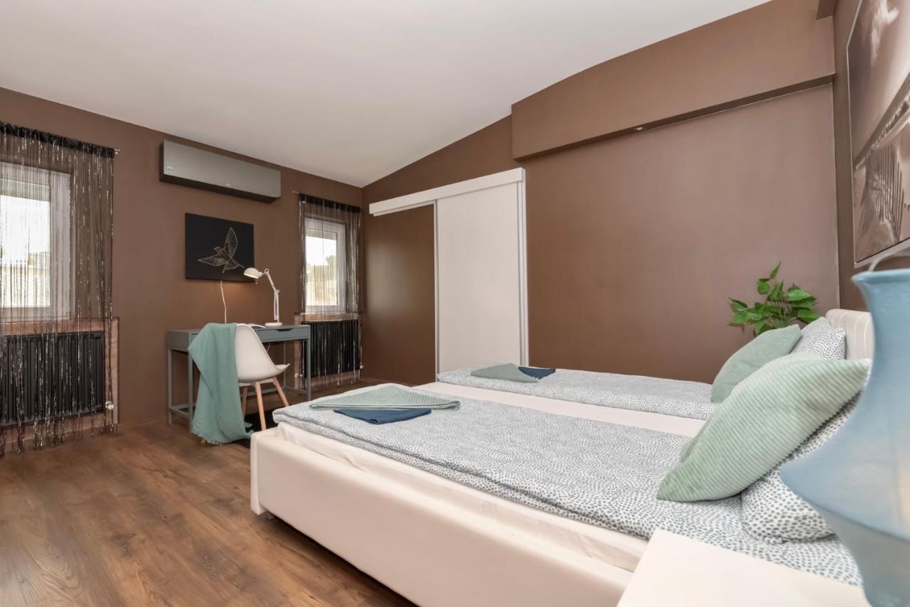 Nightingale Luxury Apartment Budapest Eksteriør billede