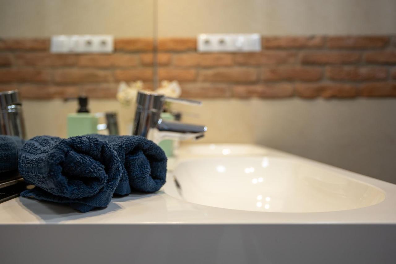 Nightingale Luxury Apartment Budapest Eksteriør billede