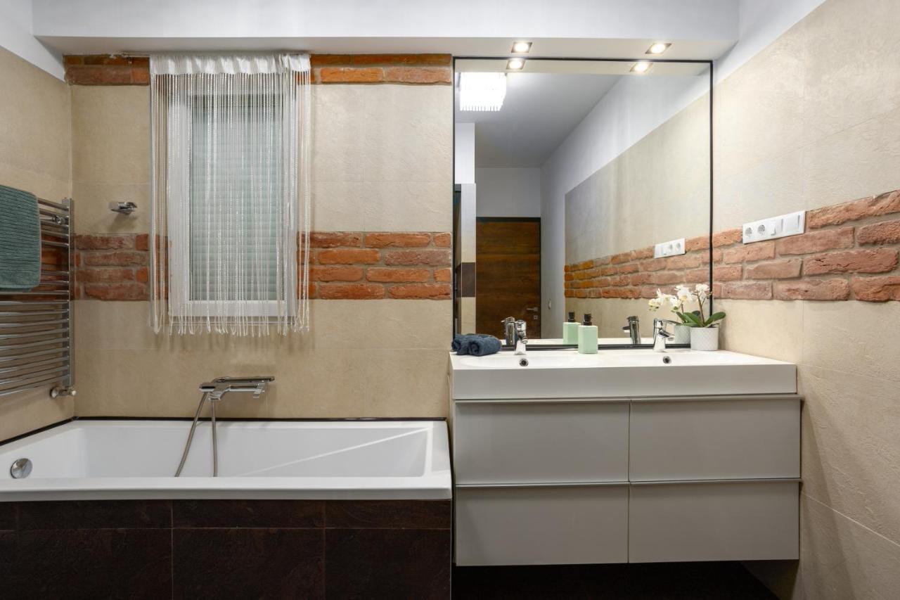 Nightingale Luxury Apartment Budapest Eksteriør billede