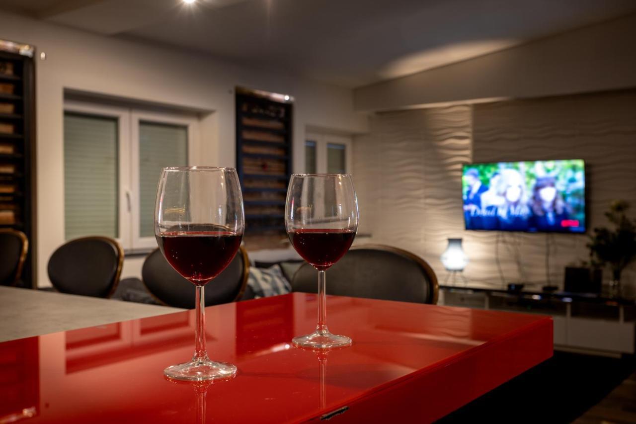 Nightingale Luxury Apartment Budapest Eksteriør billede